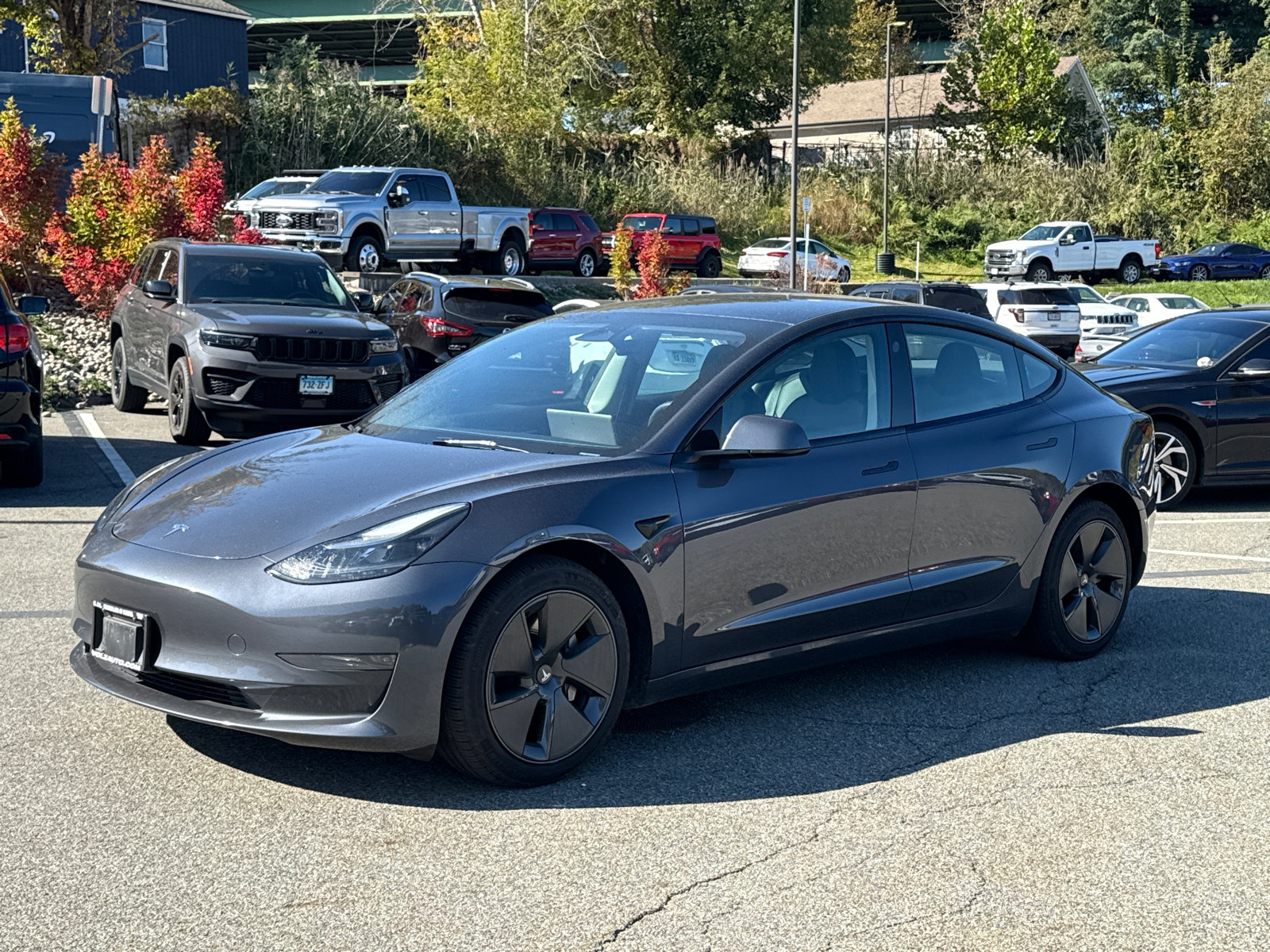 Used 2023 Tesla Model 3 Standard Range RWD image 3