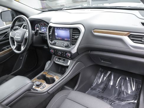 Certified 2023 GMC Acadia SLE w/ Driver Convenience Package image 39