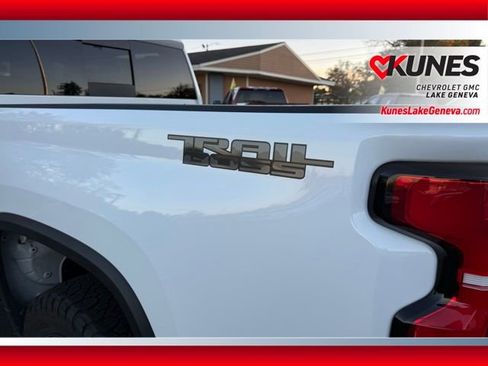 Used 2025 Chevrolet Silverado 2500 LT w/ Trail Boss Package image 10