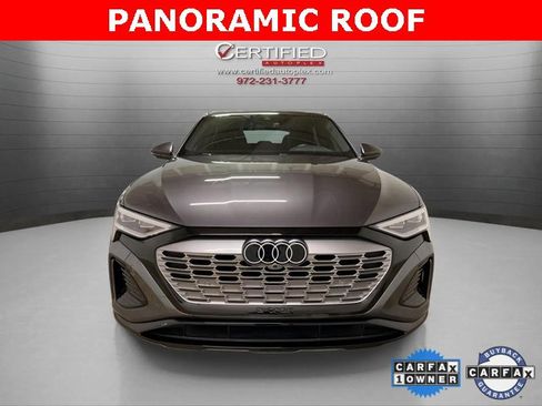 Used 2024 Audi Q8 e-tron Premium Plus image 2