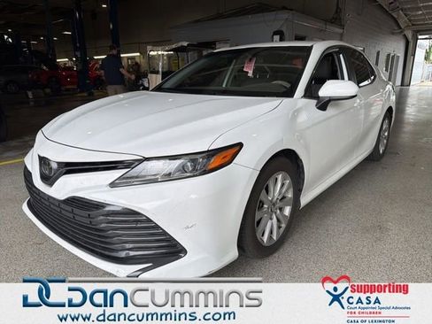 Used 2020 Toyota Camry LE FWD image 1