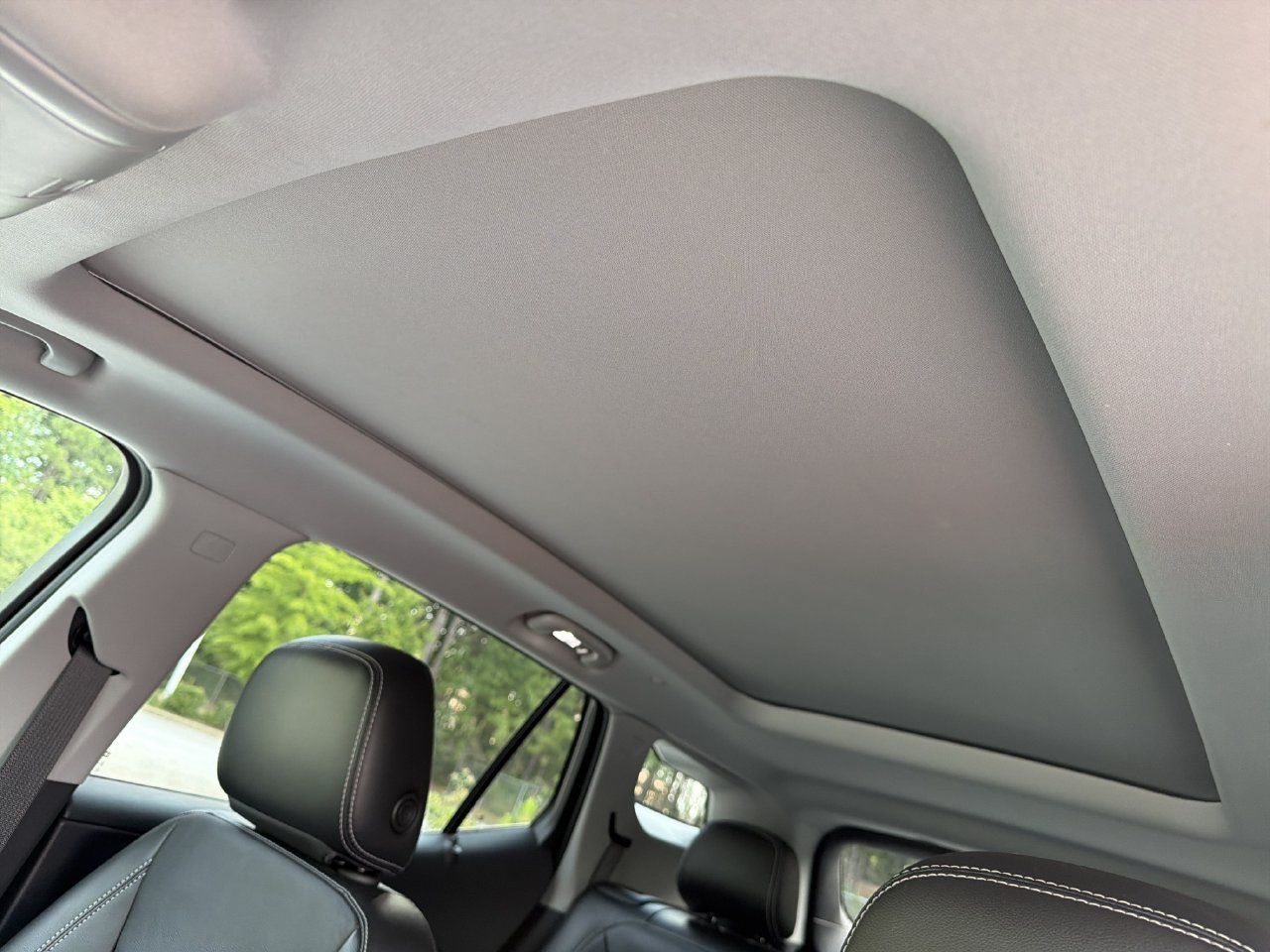 Used 2023 GMC Terrain SLT w/ Infotainment Package II FWD image 18