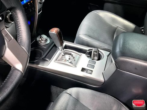 Certified 2022 Toyota 4Runner Limited AWD/4WD image 17