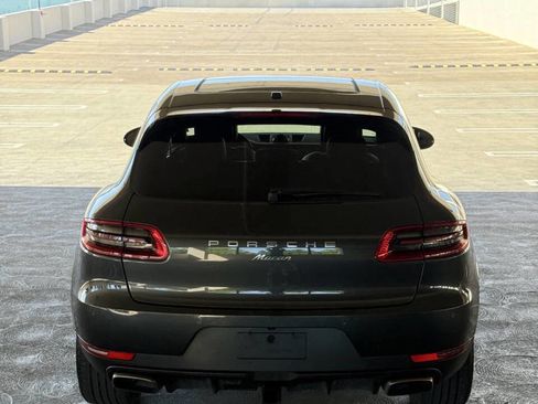 Used 2017 Porsche Macan AWD/4WD image 6