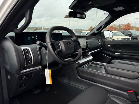 New 2025 Ford Expedition Platinum w/ Stealth Performance Package image 10