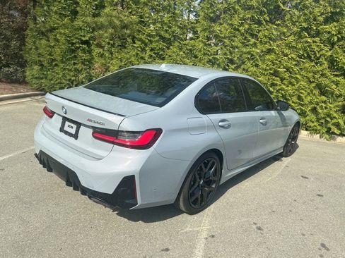 Used 2025 BMW M340i xDrive w/ Premium Package image 29