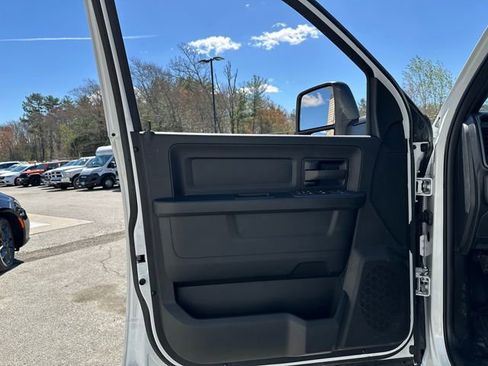 New 2026 RAM 5500 Tradesman AWD/4WD image 16