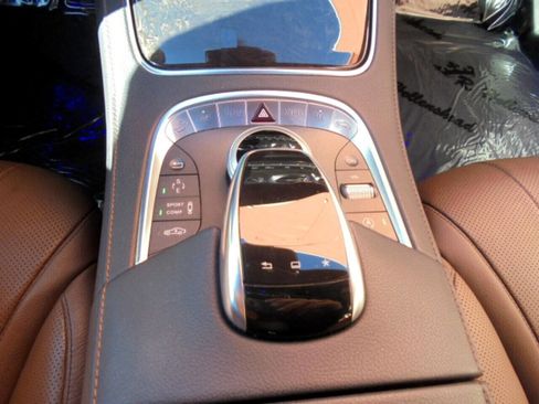 Used 2015 Mercedes-Benz S 550 Sedan image 20