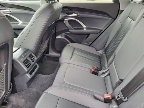 Certified 2025 Audi Q5 Premium Plus w/ Premium Plus image 12