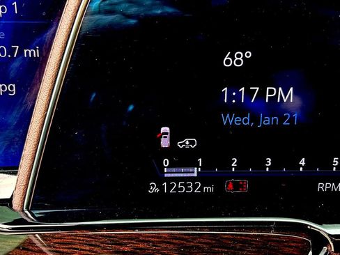 Used 2024 Cadillac Escalade ESV Sport Platinum w/ Heavy-Duty Trailer Package image 24