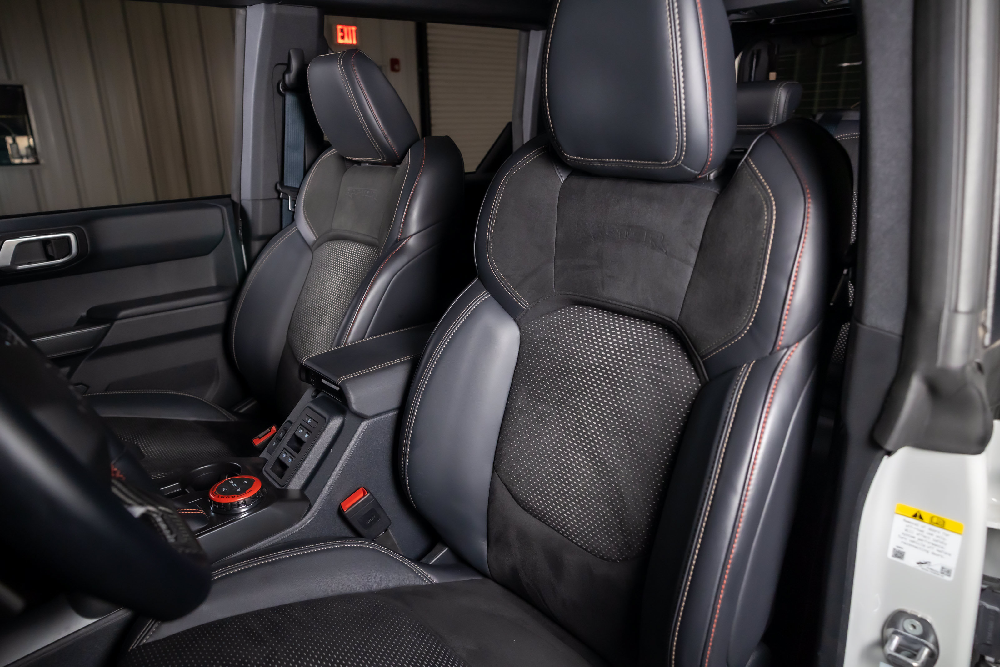 Used 2026 Ford Bronco Raptor w/ Interior Carbon Fiber Pack AWD/4WD image 5
