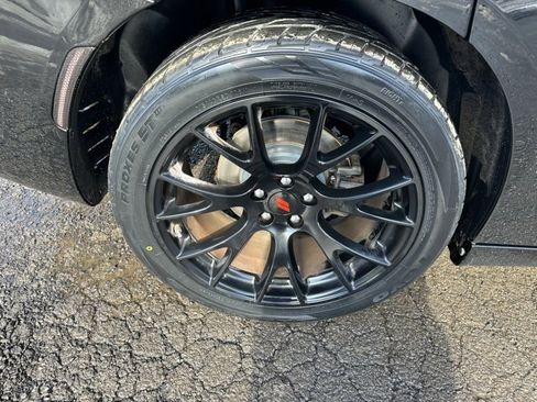 Used 2015 Dodge Charger R/T w/ Plus Group image 12