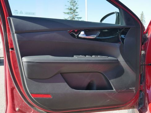 Used 2024 Kia Forte GT-Line w/ GT-Line Premium Package image 41