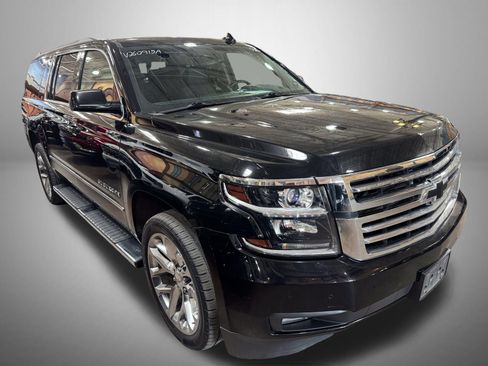 Used 2016 Chevrolet Suburban LT AWD/4WD image 3
