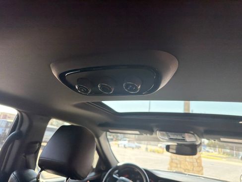Used 2023 Dodge Durango GT RWD image 5