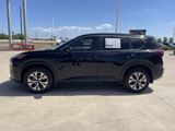 Used 2023 Nissan Rogue SV image 3