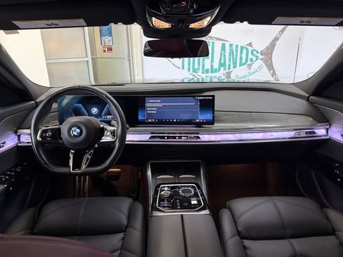 Used 2024 BMW 740i RWD image 10