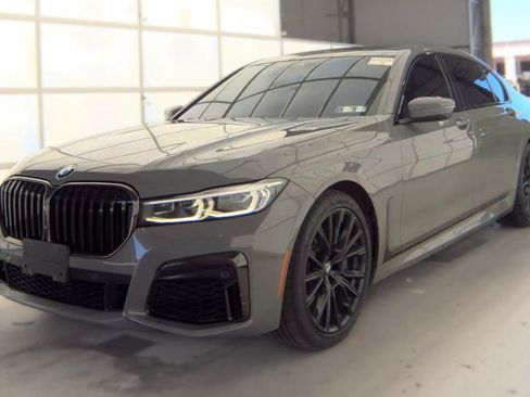 Used 2021 BMW 750i xDrive w/ Executive Package AWD/4WD image 1