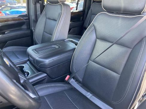 Used 2023 Chevrolet Suburban Premier AWD/4WD image 14
