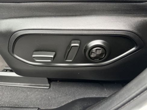 Used 2025 Jeep Grand Cherokee L Limited AWD/4WD image 28
