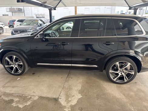 Used 2023 Volvo XC90 B6 Plus AWD/4WD image 8