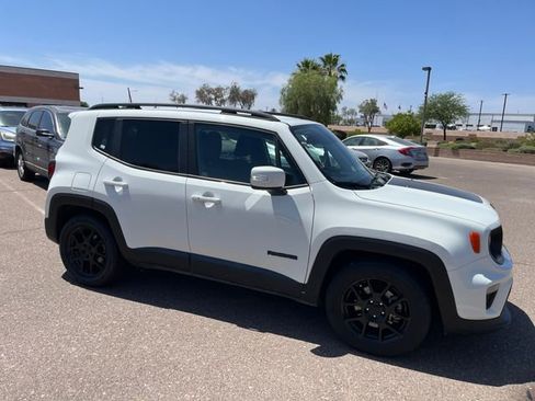 Used 2020 Jeep Renegade Altitude FWD image 6