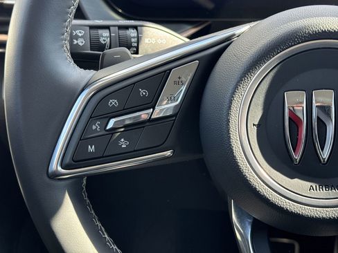 Used 2025 Buick Envision Sport Touring image 19