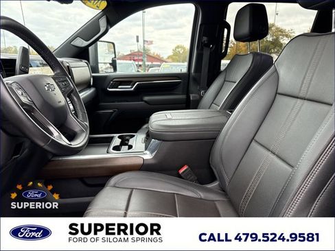 Used 2024 Chevrolet Silverado 3500 High Country w/ Technology Package image 6