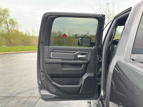 Used 2020 RAM 2500 Big Horn w/ Level 2 Equipment Group AWD/4WD image 37