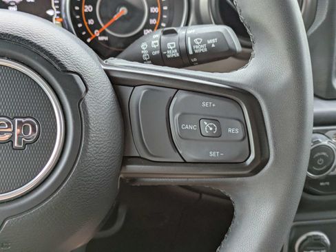 Used 2023 Jeep Wrangler Unlimited Sport AWD/4WD image 26