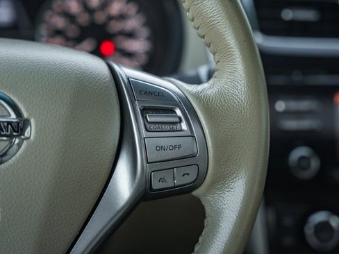 Used 2013 Nissan Altima 2.5 SV w/ 2.5SV Convenience Pkg image 29