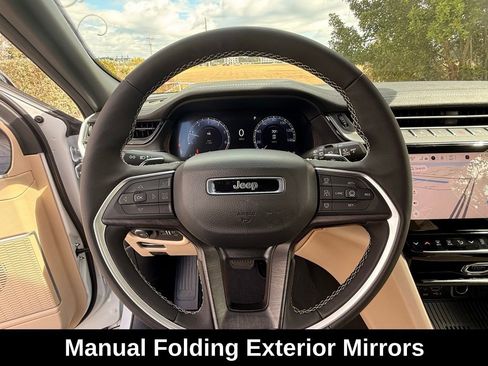 New 2026 Jeep Grand Cherokee Limited w/ Luxury Tech Group II image 21