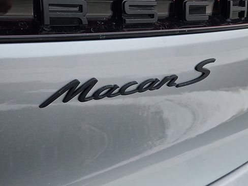 New 2026 Porsche Macan S image 10