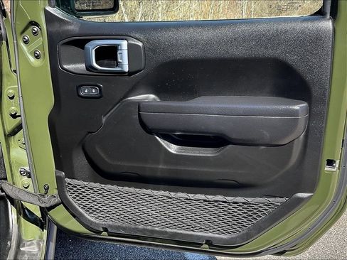 Used 2023 Jeep Wrangler Unlimited w/ Cold Weather Group AWD/4WD image 12