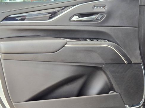 Used 2023 Cadillac Escalade V AWD/4WD image 25