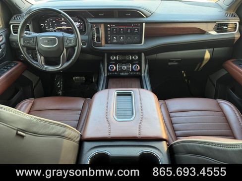 Used 2024 GMC Yukon XL Denali Ultimate AWD/4WD image 26