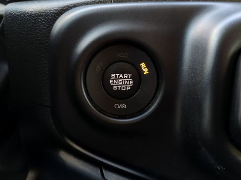 Used 2022 Jeep Gladiator Sport image 24