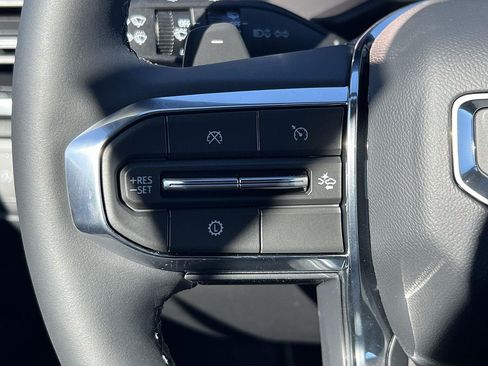 New 2026 GMC Acadia Elevation FWD image 13