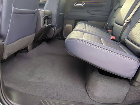 Certified 2024 Chevrolet Silverado 1500 High Country w/ High Country Premium Package image 25