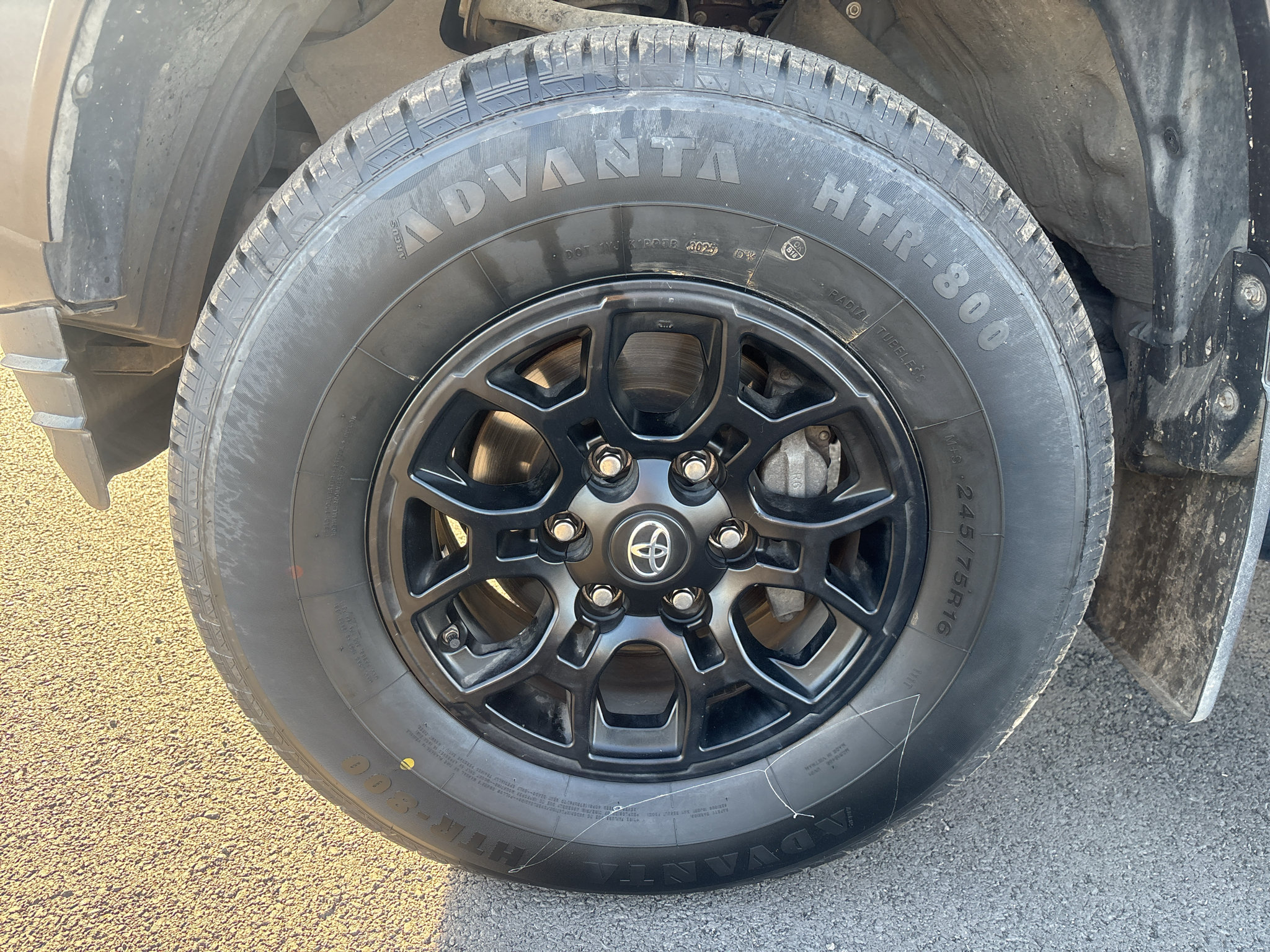 Used 2020 Toyota Tacoma SR5 AWD/4WD image 6