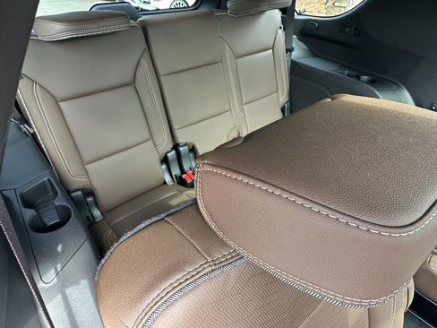 Used 2024 Chevrolet Tahoe High Country w/ Premium Package image 20