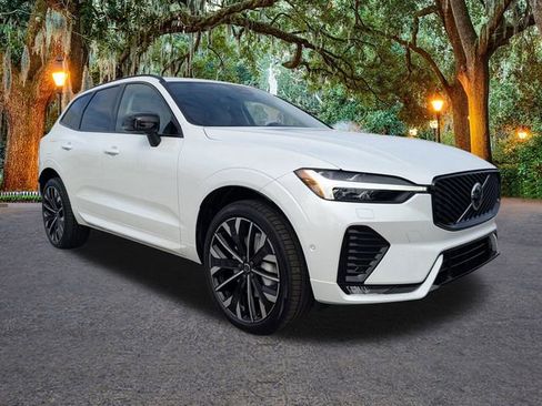 New 2026 Volvo XC60 B5 Ultra w/ Protection Package Premier image 2