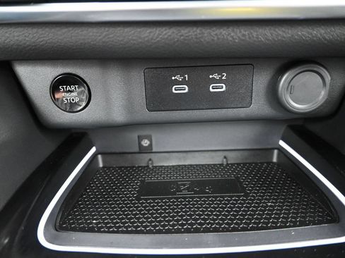 Used 2025 Nissan Rogue SL FWD image 22