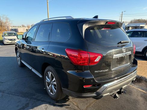 Used 2020 Nissan Pathfinder SL image 5