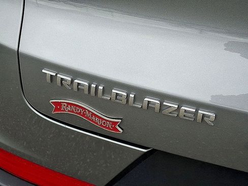 Used 2024 Chevrolet TrailBlazer LS w/ LS Convenience Package FWD image 23