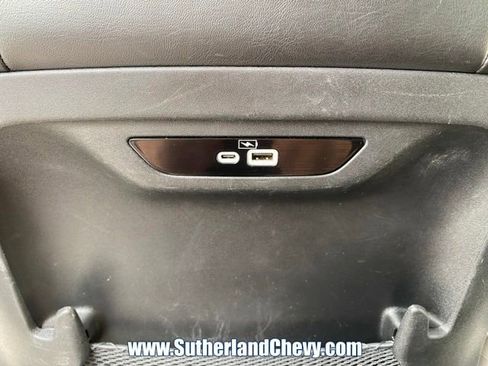Used 2023 Chrysler Pacifica Touring-L FWD image 42