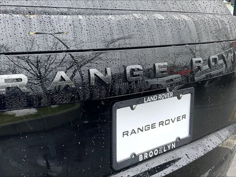 New 2026 Land Rover Range Rover SE image 15