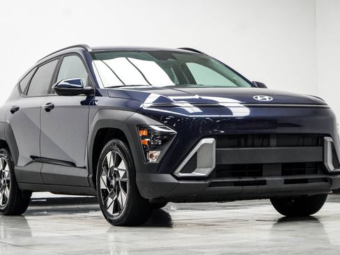 Used 2024 Hyundai Kona SEL FWD image 6