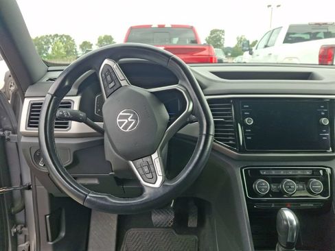 Used 2020 Volkswagen Atlas Cross Sport SEL AWD/4WD image 11