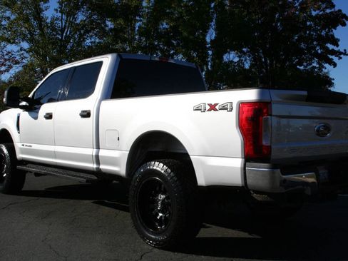 Used 2017 Ford F250 XLT w/ XLT Value Package image 8